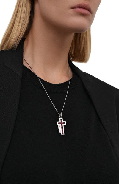 Подвеска на цепочке asap LEVASHOVAELAGINA фуксия цвета по цене 22400 руб., арт. crossa/n, фото 2 Подвеска на цепочке asap LEVASHOVAELAGINA, арт. crossa/n, фото 2