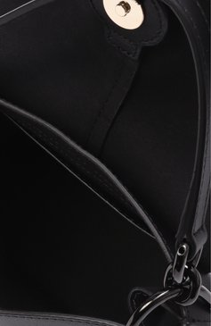 Женская сумка furla flow mini FURLA черного цвета, арт. WB01032/BX2045 | Фото 5 (Материал: Натуральная кожа; Размер: mini; Ремень/цепочка: На ремешке)