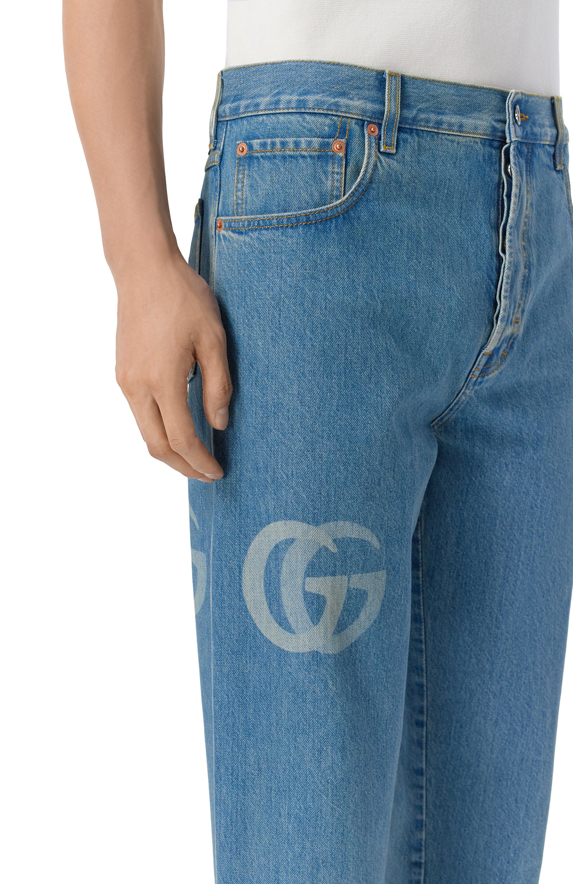 Джинсы GUCCI голубого цвета по цене 115500 руб., арт. 815642/XDC6W, фото 5 Джинсы GUCCI, арт. 815642/XDC6W, фото 5