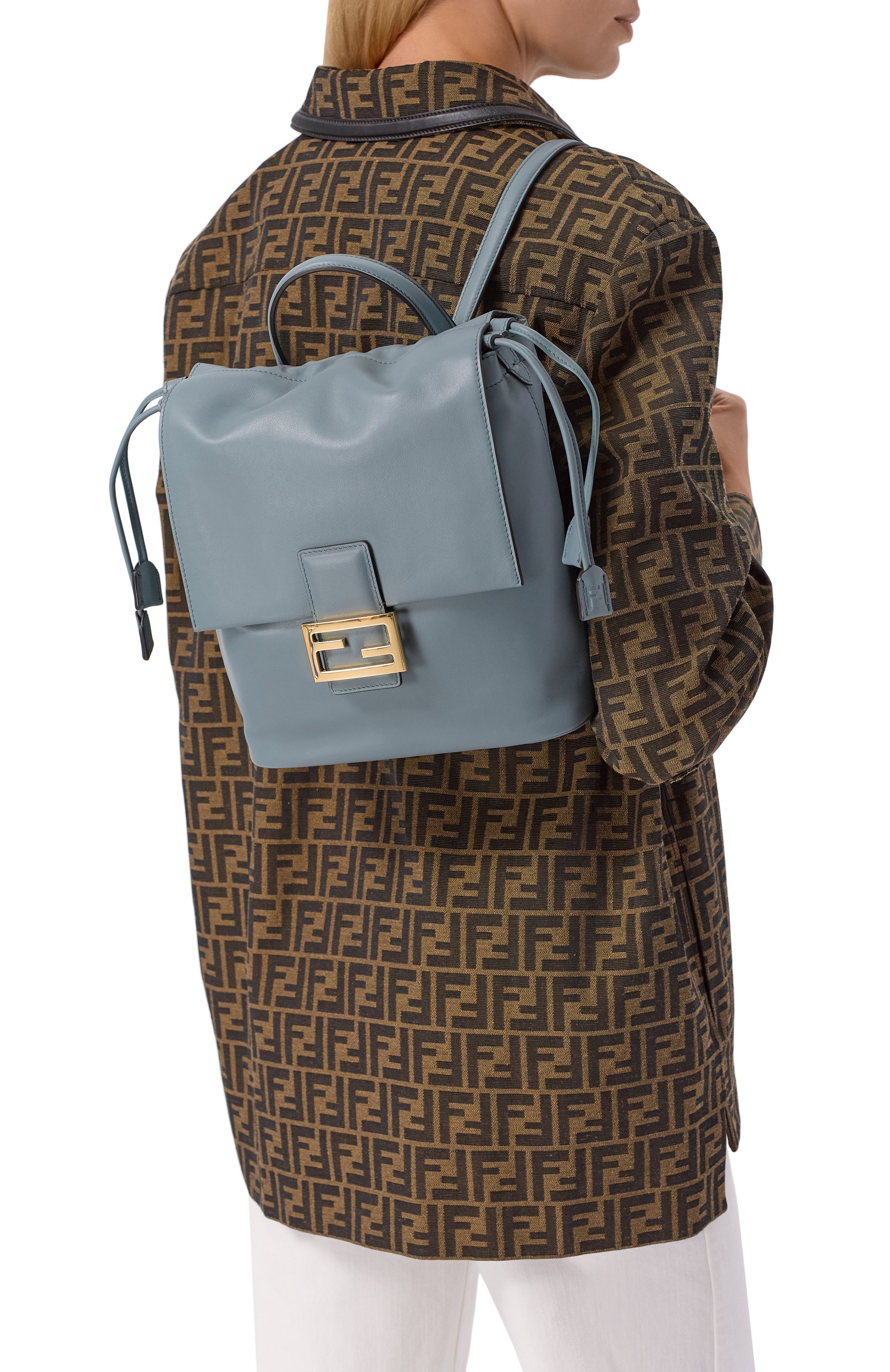 Рюкзак FENDI тёмно-голубого цвета по цене 369500 руб., арт. 8BZ057/AYJ1, фото 2 Рюкзак FENDI, арт. 8BZ057/AYJ1, фото 2