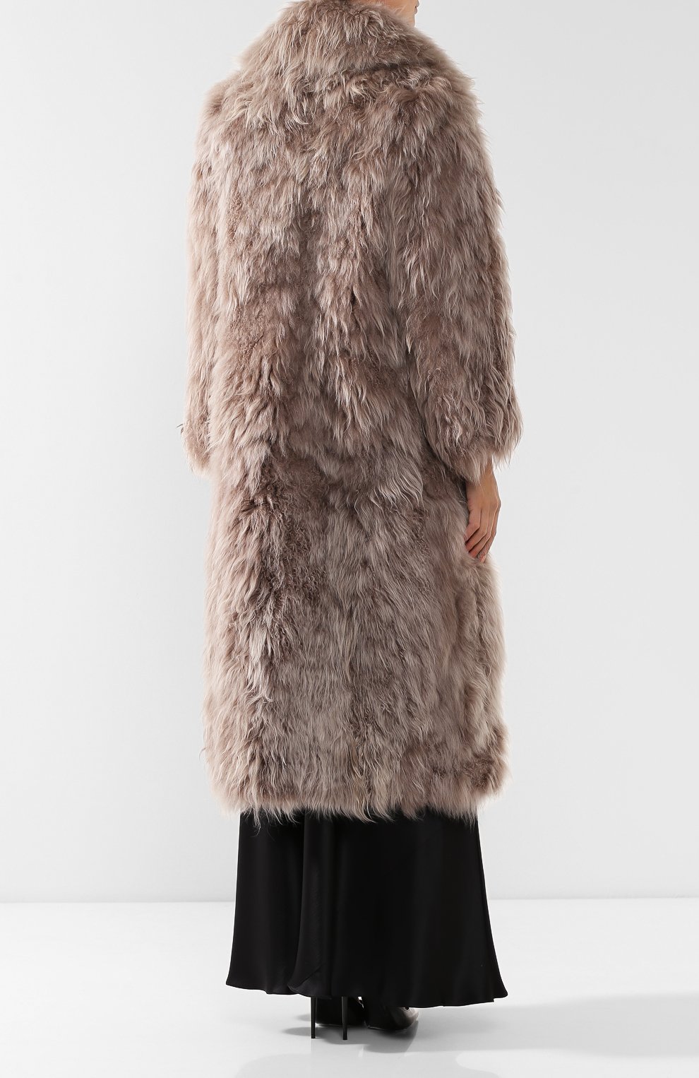 Шуба из козы GIORGIO ARMANI бежевого цвета по цене 1130000 руб., арт. 4AL02P/4AP15, фото 4 Шуба из козы GIORGIO ARMANI, арт. 4AL02P/4AP15, фото 4