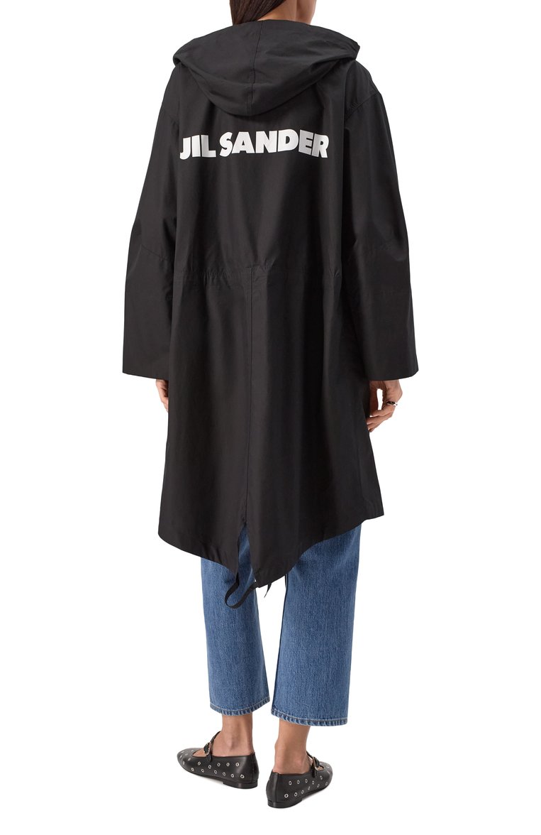 Женский хлопковый плащ JIL SANDER черного цвета, арт. J04AH0002-J45026 | Фото 4 (Длина (верхняя одежда): До колена; Материал внешний: Хлопок; Рукава: Длинные; Кросс-КТ: Куртка; Стили: Минимализм; Автоматизация состава: Проставлено; Автоматизация ТО: Проставлено)