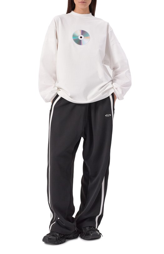 Хлопковый лонгслив VETEMENTS UH76LS780W Белый  UH76LS780W Фото 2