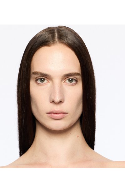 Тональный крем-стик studio radiance skin tint stick, оттенок lightest 1 (8g) MAC цвета по цене 4350 руб., арт. SASZ-12, фото 3 Тональный крем-стик studio radiance skin tint stick, оттенок lightest 1 (8g) MAC, арт. SASZ-12, фото 3