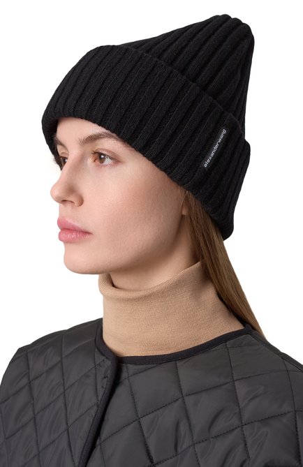 Женская шерстяная шапка ALEXANDER WANG черного цвета, арт. 1KC1259091 | Фото 2 (Материал: Текстиль, Шерсть; Материал сплава: Проставлено; Нос: Не проставлено)