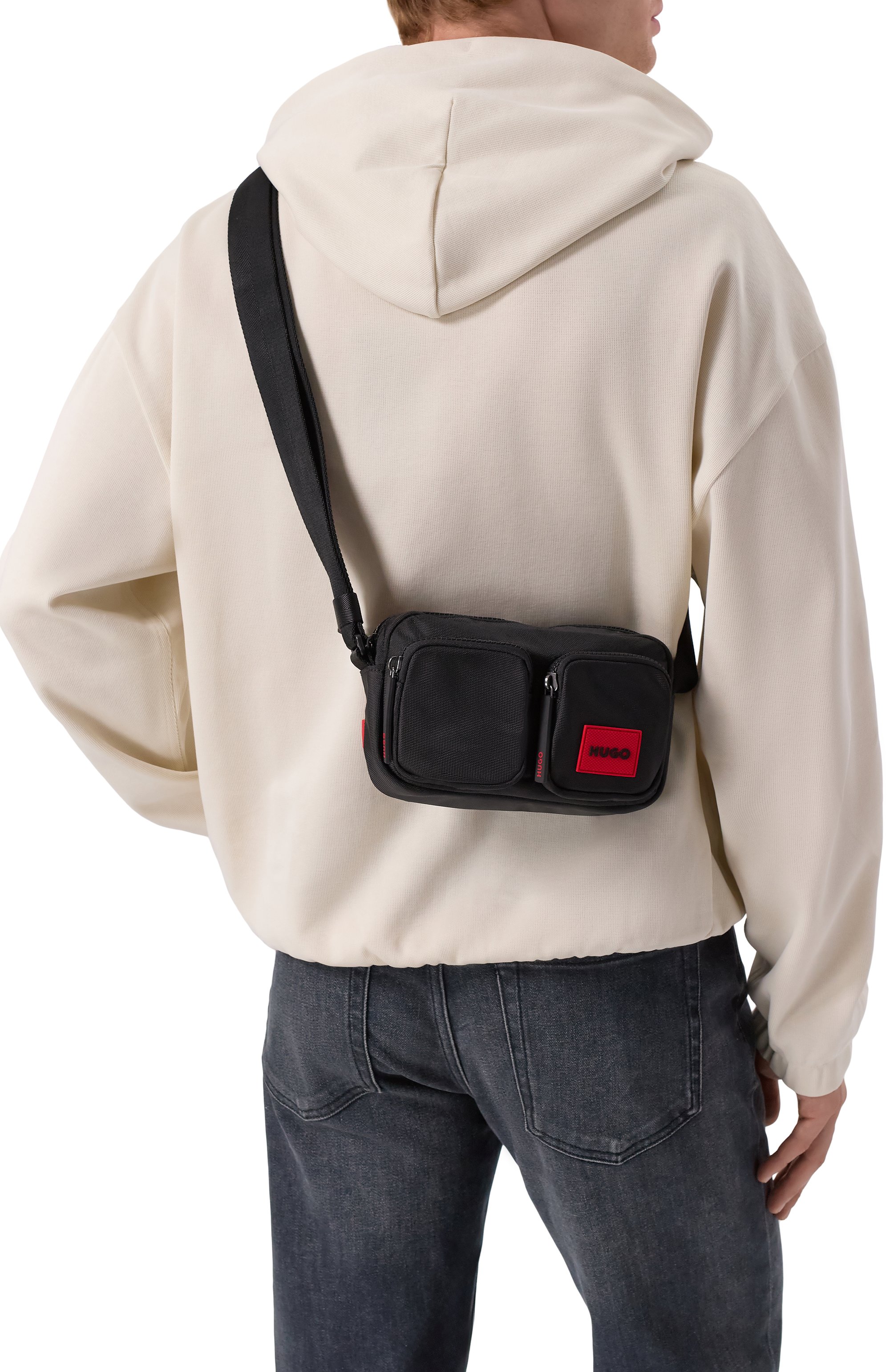 Сумка ethon 3.0 HUGO черного цвета по цене 11200 руб., арт. 50547771, фото 2 Сумка ethon 3.0 HUGO, арт. 50547771, фото 2