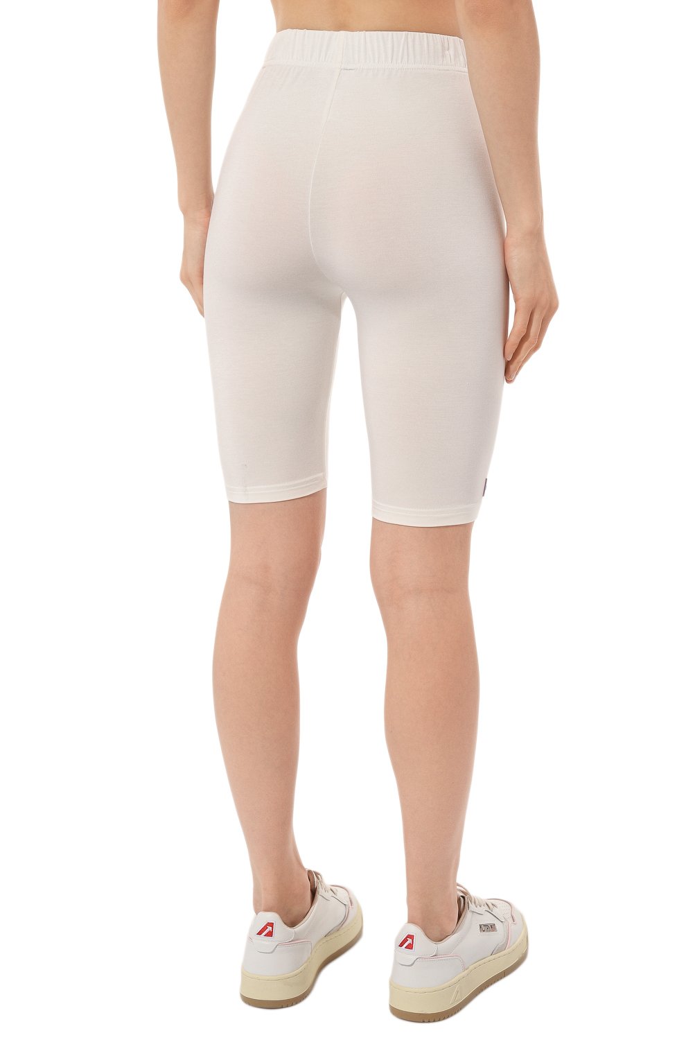 Шорты EVERREVER молочного цвета по цене 4300 руб., арт. RE-CYC-ECR-04, фото 4 Шорты EVERREVER, арт. RE-CYC-ECR-04, фото 4