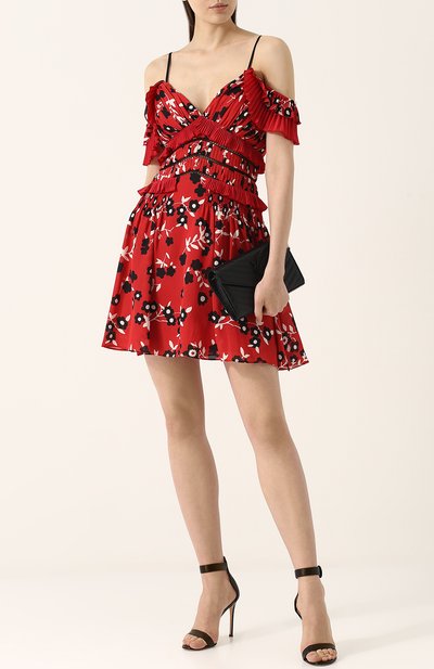 Приталенное мини-платье с оборками и открытыми плечами SELF-PORTRAIT красного цвета по цене 28750 руб., арт. SP16-091S, фото 2 Приталенное мини-платье с оборками и открытыми плечами SELF-PORTRAIT, арт. SP16-091S, фото 2