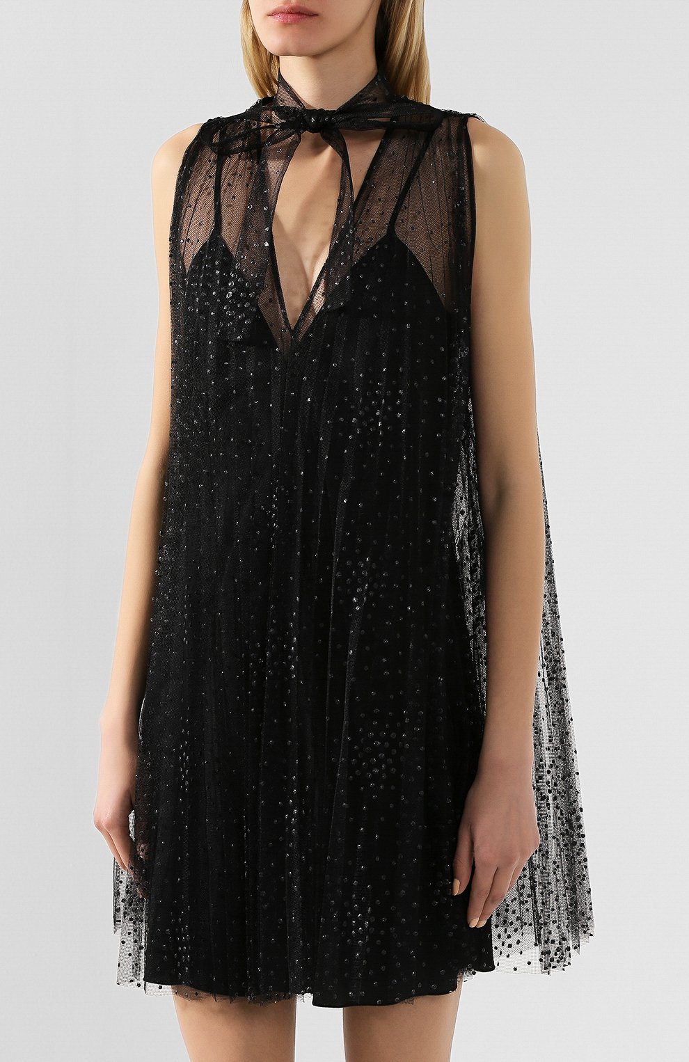 Платье REDVALENTINO черного цвета по цене 92550 руб., арт. TR3VAM20/4RL, фото 3 Платье REDVALENTINO, арт. TR3VAM20/4RL, фото 3