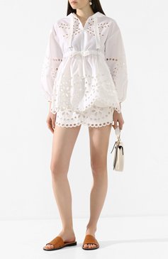 Женская куртка REDVALENTINO белого цвета, арт. TR0CI00Y/51K | Фото 2 (Кросс-КТ: Куртка, Ветровка; Рукава: Длинные; Материал внешний: Синтетический материал; Материал сплава: Проставлено; Драгоценные камни: Проставлено; Длина (верхняя одежда): Короткие; Статус проверки: Проверена категория)