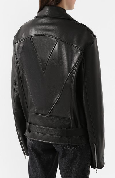 Кожаная куртка VETEMENTS черного цвета по цене 232500 руб., арт. SS20JA258 2404/W/BLACK, фото 4 Кожаная куртка VETEMENTS, арт. SS20JA258 2404/W/BLACK, фото 4