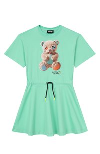 Светло-зеленый