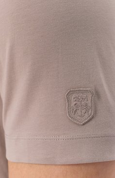 Мужская хлопковая футболка CORNELIANI бежевого цвета, арт. 25G586-2525028 | Фото 5 (Материал внешний: Хлопок; Материал сплава: Проставлено; Драгоценные камни: Проставлено; Рукава: Короткие; Длина (для топов): Стандартные; Принт: Без принта; Стили: Кэжуэл; Мужское Кросс-КТ: Футболка-одежда; Кросс-КТ: Джерси)