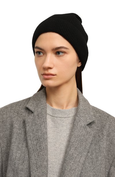 Кашемировая шапка CANOE черного цвета по цене 24470 руб., арт. 4912110, фото 2 Кашемировая шапка CANOE, арт. 4912110, фото 2