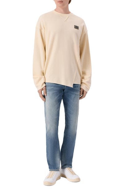Джинсы slim DOLCE & GABBANA синего цвета по цене 89950 руб., арт. GY07CD/G8P04, фото 2 Джинсы slim DOLCE & GABBANA, арт. GY07CD/G8P04, фото 2