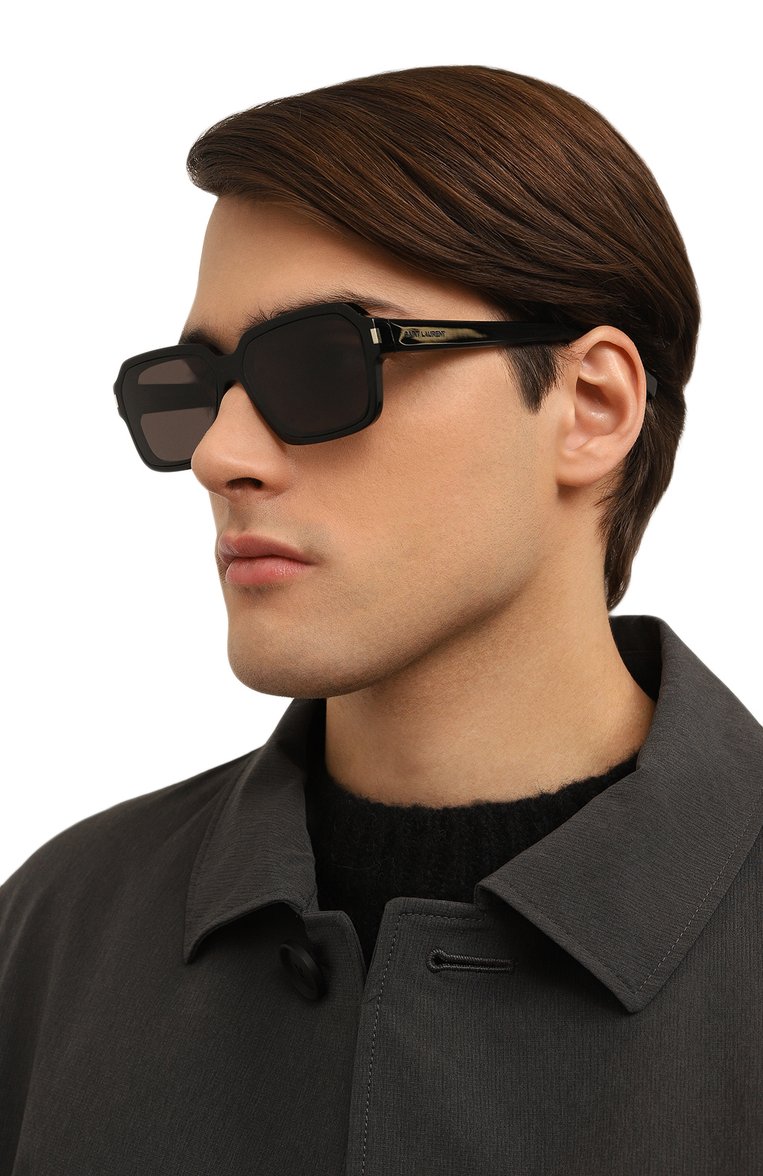 Женские солнцезащитные очки SAINT LAURENT черного цвета, арт. SL 611 001 | Фото 3 (Нос: Не проставлено; Региональные ограничения белый список (Axapta Mercury): Не проставлено; Материал: Пластик; Тип очков: С/з; Кросс-КТ: С/з-унисекс; Очки форма: Прямоугольные; Оптика Гендер: оптика-унисекс)