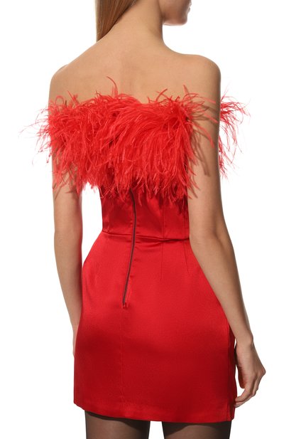 Платье с отделкой перьями LIKE YANA красного цвета по цене 17500 руб., арт. L1-23/5-514-3300/8, фото 4 Платье с отделкой перьями LIKE YANA, арт. L1-23/5-514-3300/8, фото 4