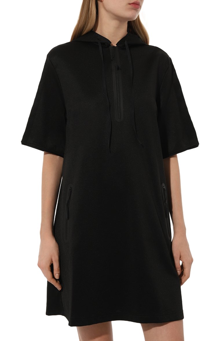 Женское платье GUCCI черного цвета, арт. 695803/XJDS5 | Фото 3 (Рукава: Короткие; Случай: Повседневный; Стили: Кэжуэл; Материал внешний: Хлопок, Синтетический материал; Женское Кросс-КТ: Платье-одежда; Длина Ж (юбки, платья, шорты): Мини)