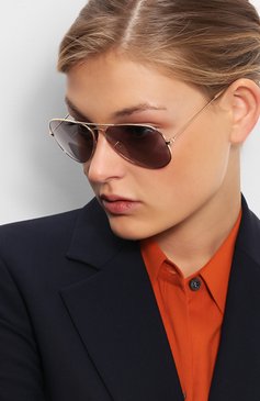 Женские солнцезащитные очки RAY-BAN золотого цвета, арт. 3025-9064V8 | Фото 2 (Региональные ограничения белый список (Axapta Mercury): Не проставлено; Нос: Не проставлено; Тип очков: С/з; Статус проверки: Требуются правки, Проверена категория; Материал сплава: Проверено)