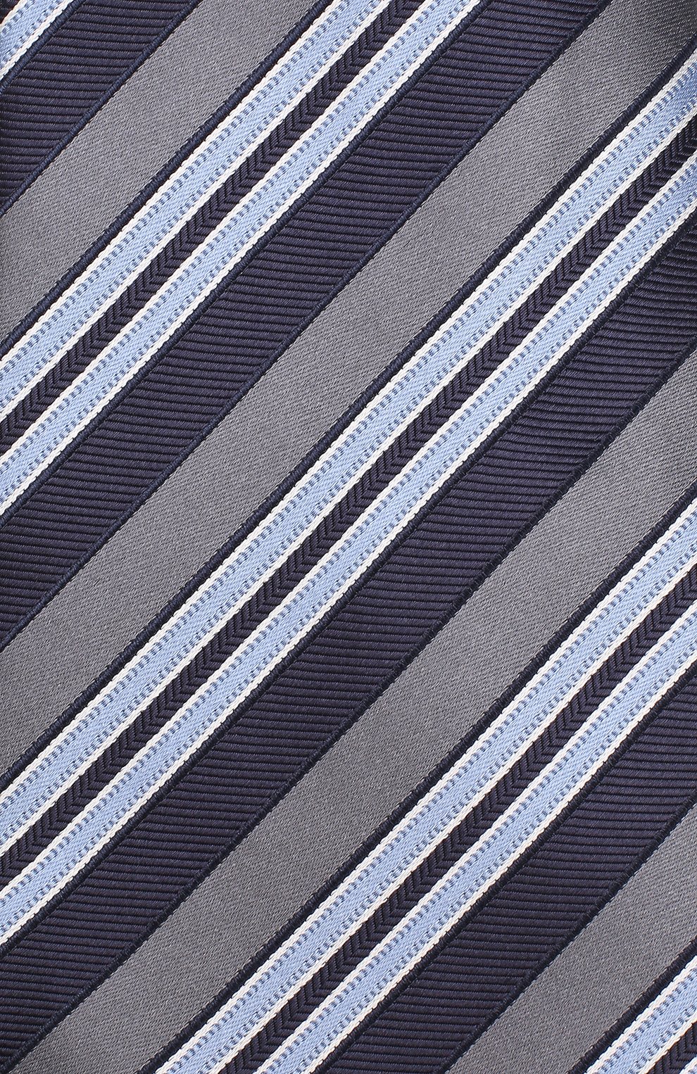 Шелковый галстук в полоску ZEGNA серого цвета по цене 18350 руб., арт. Z3D22/1XW, фото 3 Шелковый галстук в полоску ZEGNA, арт. Z3D22/1XW, фото 3