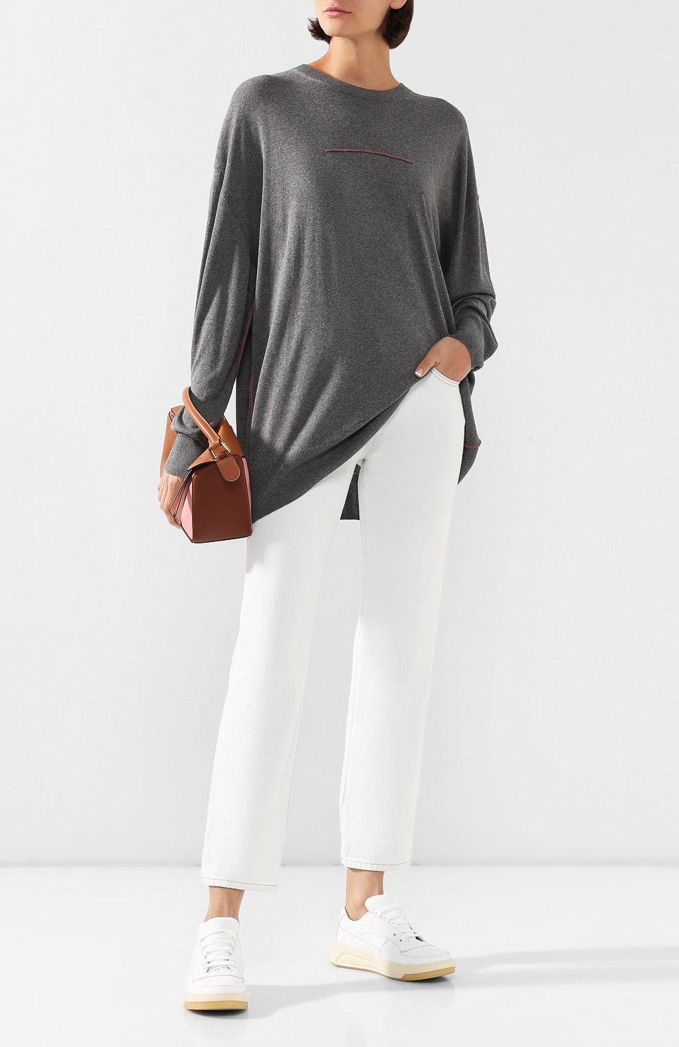 Пуловер из вискозы MM6 серого цвета по цене 37600 руб., арт. S52HA0192/S16951, фото 2 Пуловер из вискозы MM6, арт. S52HA0192/S16951, фото 2