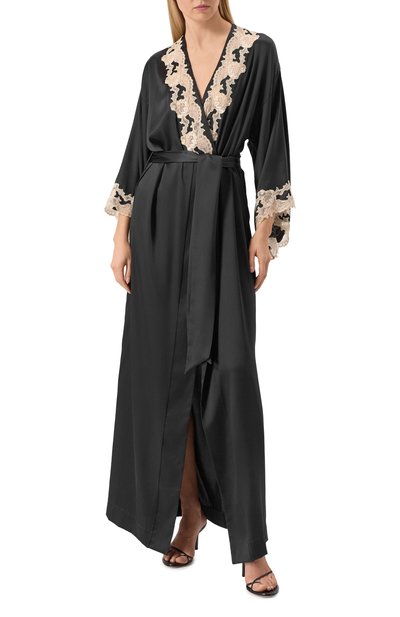 Шелковый халат C.ALLA черного цвета по цене 139500 руб., арт. 333/L0NG, фото 3 Шелковый халат C.ALLA, арт. 333/L0NG, фото 3