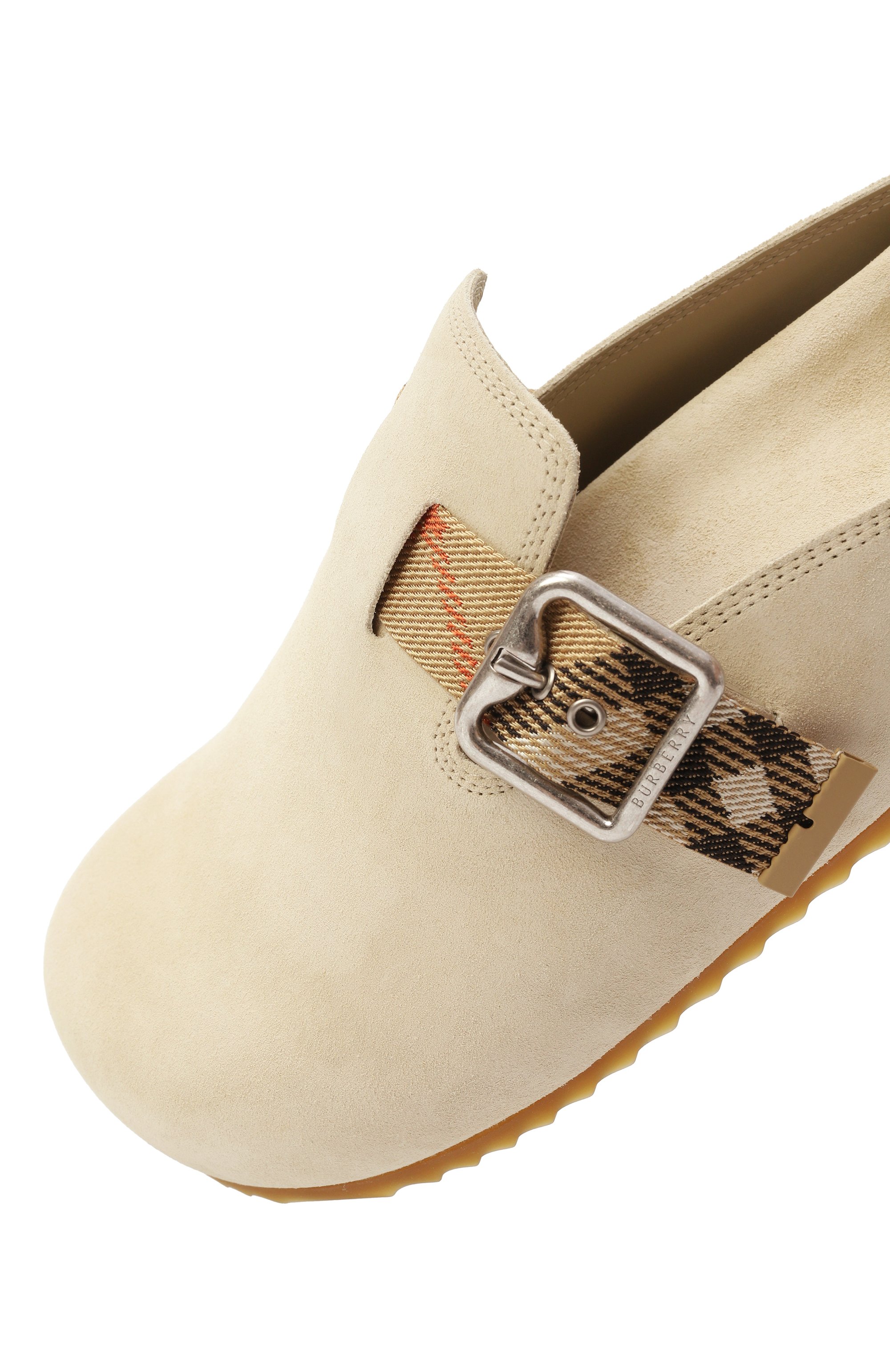 Замшевые сабо urchin BURBERRY кремового цвета по цене 77900 руб., арт. 8106114, фото 7 Замшевые сабо urchin BURBERRY, арт. 8106114, фото 7