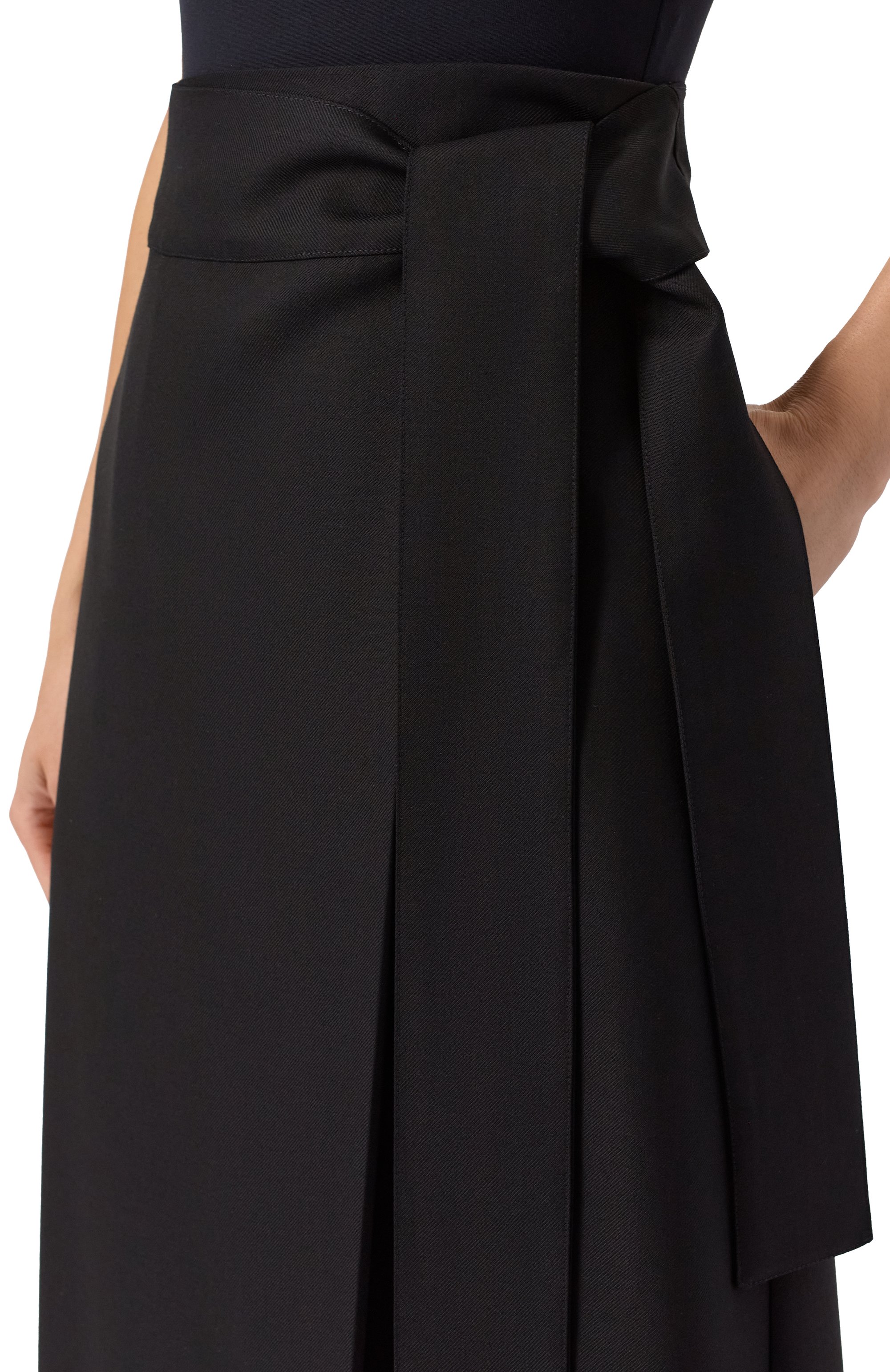 Шерстяная юбка KITON черного цвета по цене 167500 руб., арт. D60201K0500C01, фото 5 Шерстяная юбка KITON, арт. D60201K0500C01, фото 5