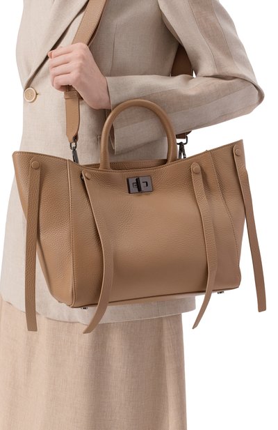 Сумка LORENA ANTONIAZZI бежевого цвета по цене 99050 руб., арт. P26212B001A/9820, фото 2 Сумка LORENA ANTONIAZZI, арт. P26212B001A/9820, фото 2