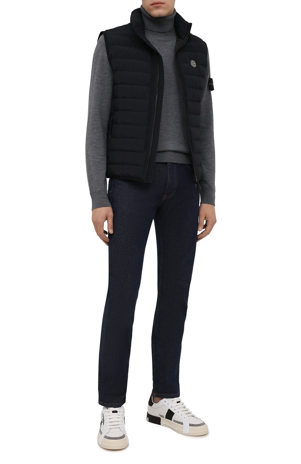 Пуховый жилет STONE ISLAND темно-синего цвета по цене 51900 руб., арт. 7515G0725, фото 2 Пуховый жилет STONE ISLAND, арт. 7515G0725, фото 2