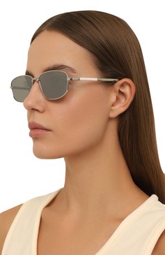 Женские солнцезащитные очки DIOR EYEWEAR серебряного цвета, арт. DI0R90 S1U F0A4 | Фото 2 (Тип очков: С/з; Материал: Металл; Региональные ограничения белый список (Axapta Mercury): Не проставлено; Нос: Не проставлено; Оптика Гендер: оптика-женское; Очки форма: Прямоугольные)