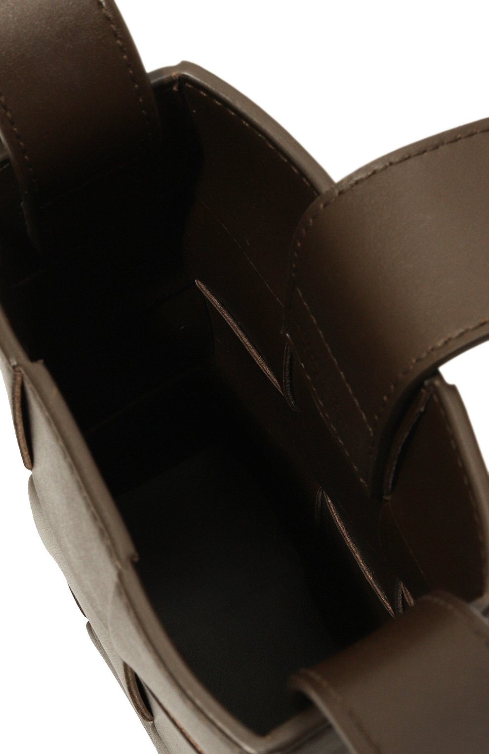 Сумка cassette BOTTEGA VENETA коричневого цвета по цене 187000 руб., арт. 729298/VBWD3, фото 5 Сумка cassette BOTTEGA VENETA, арт. 729298/VBWD3, фото 5