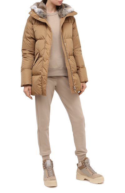 Пуховик LEMPELIUS коричневого цвета по цене 112500 руб., арт. 3000/275RS25, фото 2 Пуховик LEMPELIUS, арт. 3000/275RS25, фото 2