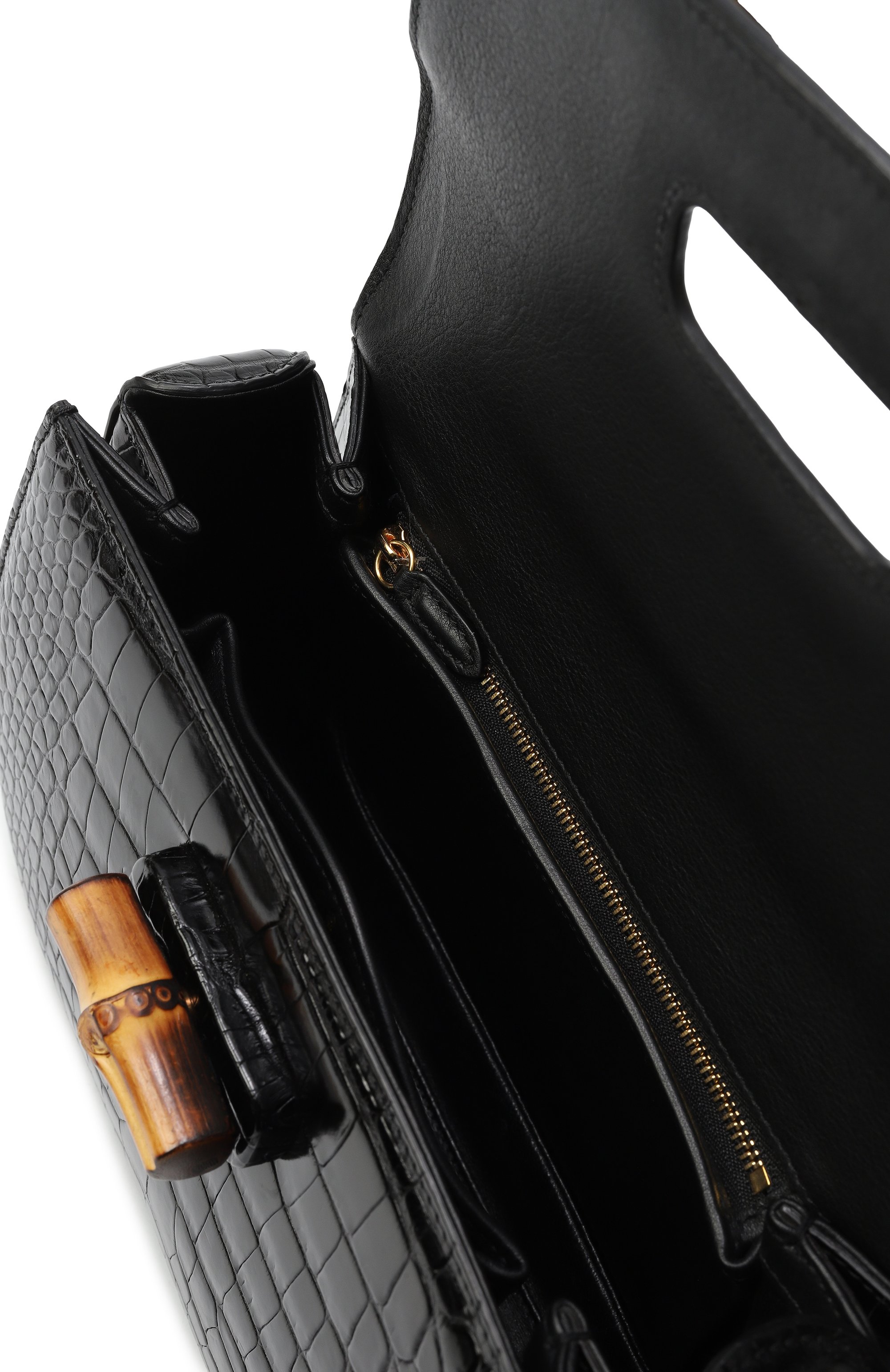 Сумка bamboo 1947 из кожи аллигатора GUCCI черного цвета по цене 4233600 руб., арт. 679632 E1KIX, фото 6 Сумка bamboo 1947 из кожи аллигатора GUCCI, арт. 679632 E1KIX, фото 6