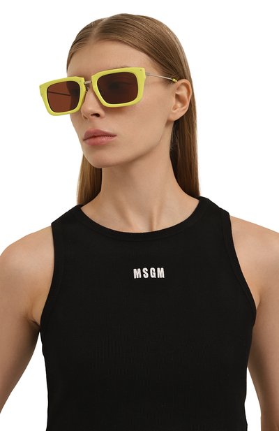 Солнцезащитные очки JACQUEMUS желтого цвета по цене 47350 руб., арт. LES LUNETTES S0LI YELL0W, фото 2 Солнцезащитные очки JACQUEMUS, арт. LES LUNETTES S0LI YELL0W, фото 2
