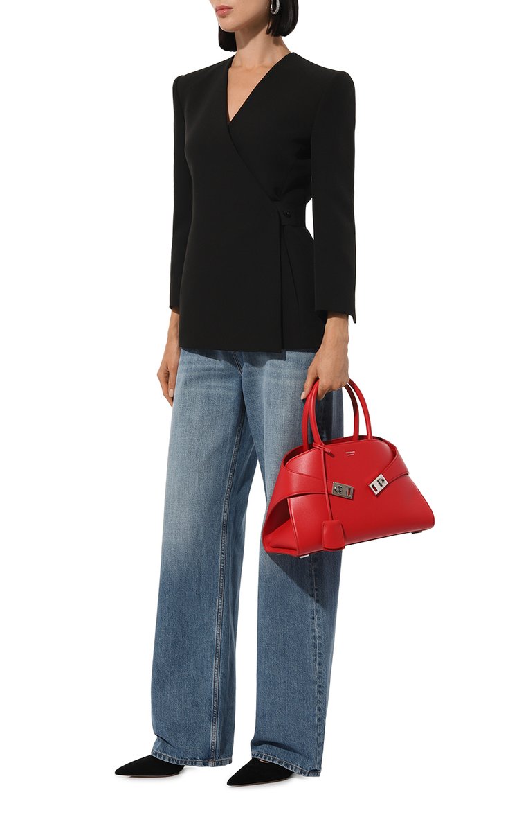 Женская сумка hug medium FERRAGAMO красного цвета, арт. 215608/766761 | Фото 7 (Материал: Натуральная кожа; Ремень/цепочка: На ремешке; Автоматизация состава: Проставлено; Размер: medium; Автоматизация ТО: Проставлено)