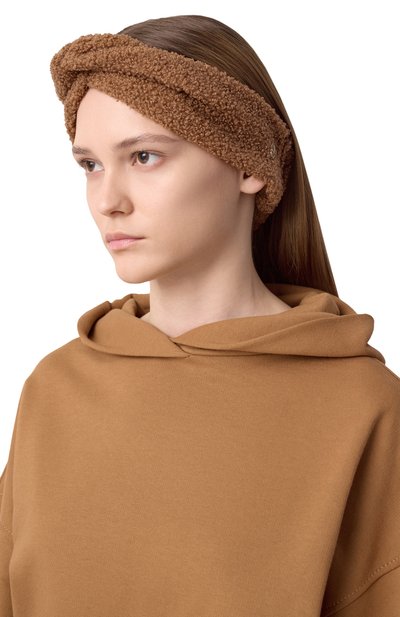 Повязка на голову EDOMO коричневого цвета по цене 2900 руб., арт. A015007FW2324, фото 2 Повязка на голову EDOMO, арт. A015007FW2324, фото 2