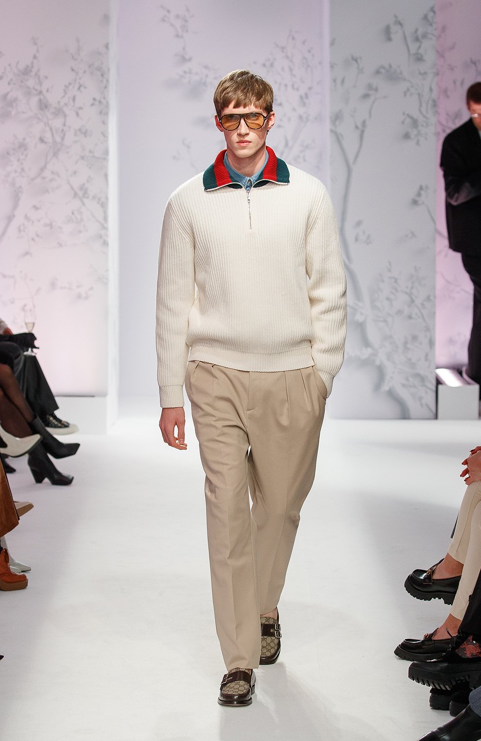 Шерстяной свитер GUCCI белого цвета по цене 176500 руб., арт. 770440/XKDNE, фото 7 Шерстяной свитер GUCCI, арт. 770440/XKDNE, фото 7