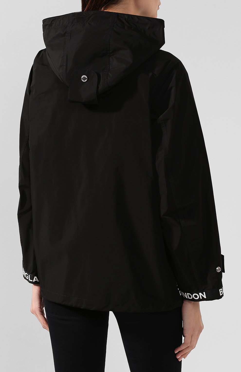 Куртка BURBERRY черного цвета по цене 117500 руб., арт. 8017117, фото 4 Куртка BURBERRY, арт. 8017117, фото 4