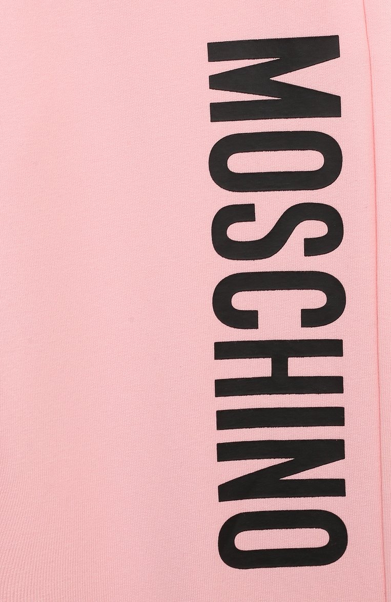 Мужского хлопковые джоггеры MOSCHINO светло-розового цвета, арт. HUP086/LDA21/4-8 | Фото 3 (Нос: Не проставлено; Материал внешний: Хлопок; Девочки Кросс-КТ: Брюки-спорт, Джоггеры-одежда; Региональные ограничения белый список (Axapta Mercury): Не проставлено; Ростовка одежда: 10 - 11 лет | 140 - 146см, 4 года | 104 см, 12 лет | 152 см, 5 лет | 110 см, 6 лет | 116 см, 13 - 15 лет | 158 см, 8 лет | 128 см)