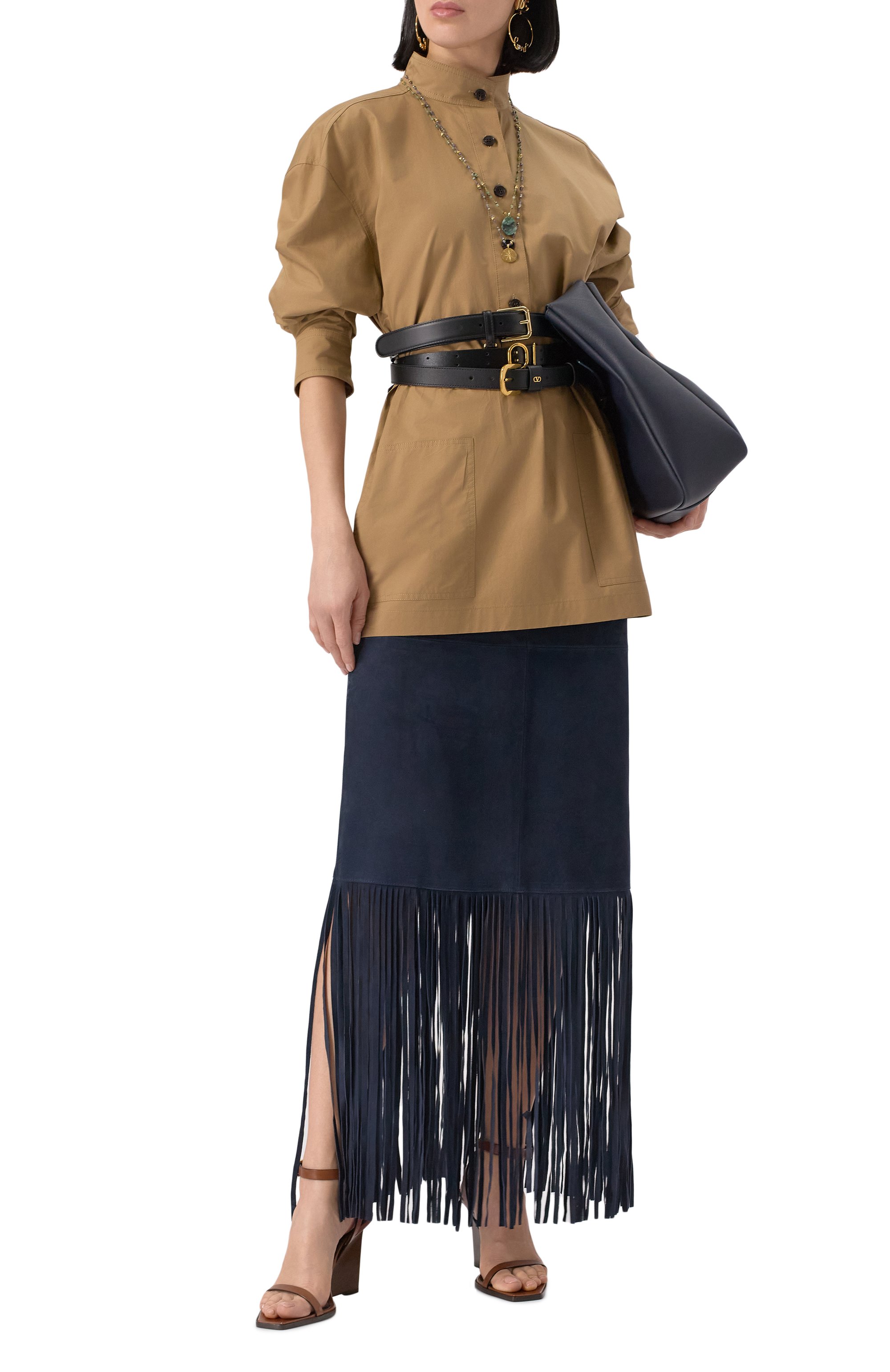 Хлопковая блузка SAINT LAURENT бежевого цвета по цене 244000 руб., арт. 817342/YZ9AN, фото 2 Хлопковая блузка SAINT LAURENT, арт. 817342/YZ9AN, фото 2