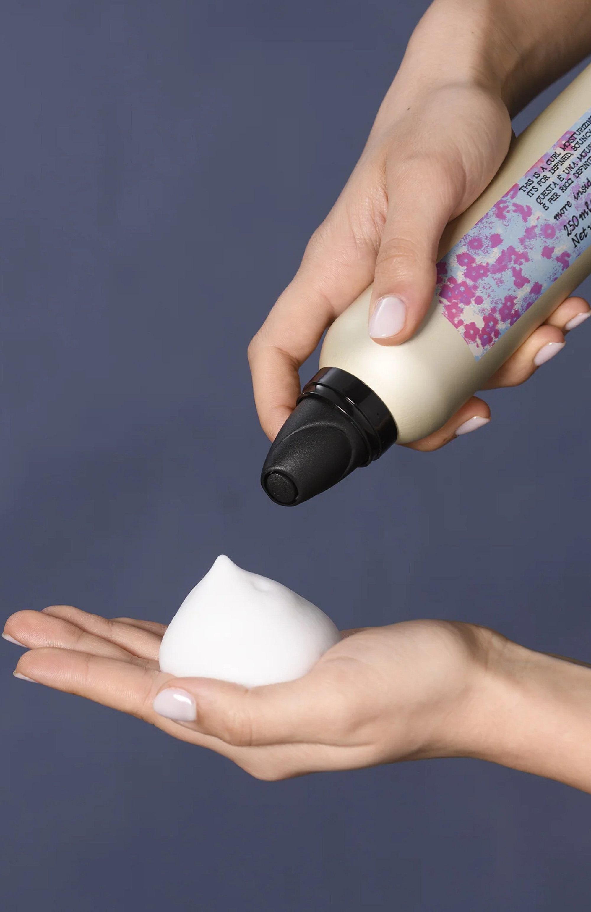 Увлажняющий мусс more inside для упругих, четко очерченных локонов (250ml) DAVINES, арт. 87052, фото 2