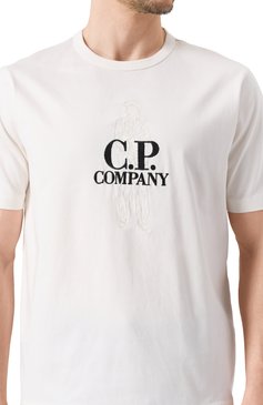 Мужская хлопковая футболка C.P. COMPANY белого цвета, арт. 18CMTS106A110301W | Фото 5 (Материал сплава: Проставлено; Длина (для топов): Стандартные; Драгоценные камни: Проставлено; Рукава: Короткие; Стили: Кэжуэл; Принт: С принтом; Материал внешний: Хлопок; Кросс-КТ: Джерси; Мужское Кросс-КТ: Футболка-одежда)