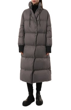 Женский пуховик ICEBERG темно-серого цвета, арт. J092/5004_SET | Фото 6 (Материал сплава: Проставлено; Рукава: Длинные; Драгоценные камни: Проставлено; Длина (верхняя одежда): Длинные; Стили: Кэжуэл; Кросс-КТ: Пуховик)