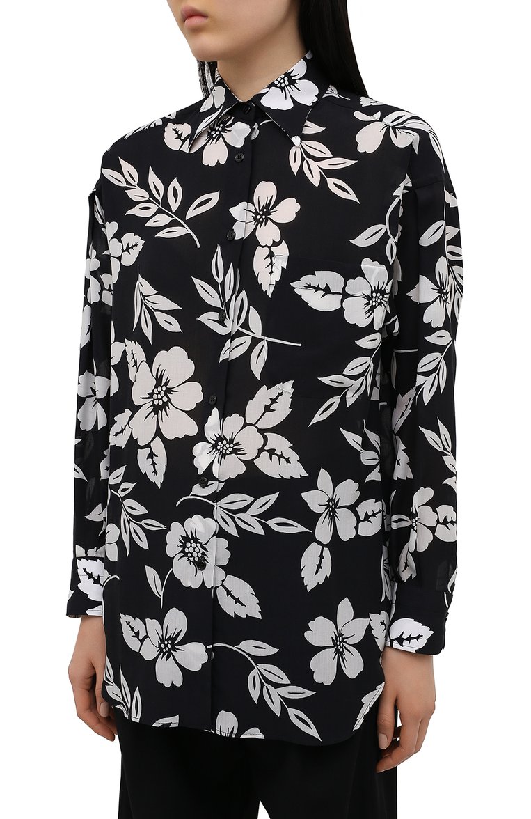Женская рубашка TOM FORD черно-белого цвета, арт. CA3192-FAP140 | Фото 3 (Стили: Романтичный; Женское Кросс-КТ: Рубашка-одежда; Длина (для топов): Удлиненные; Принт: С принтом; Рукава: Длинные; Региональные ограничения белый список (Axapta Mercury): RU; Материал внешний: Хлопок)