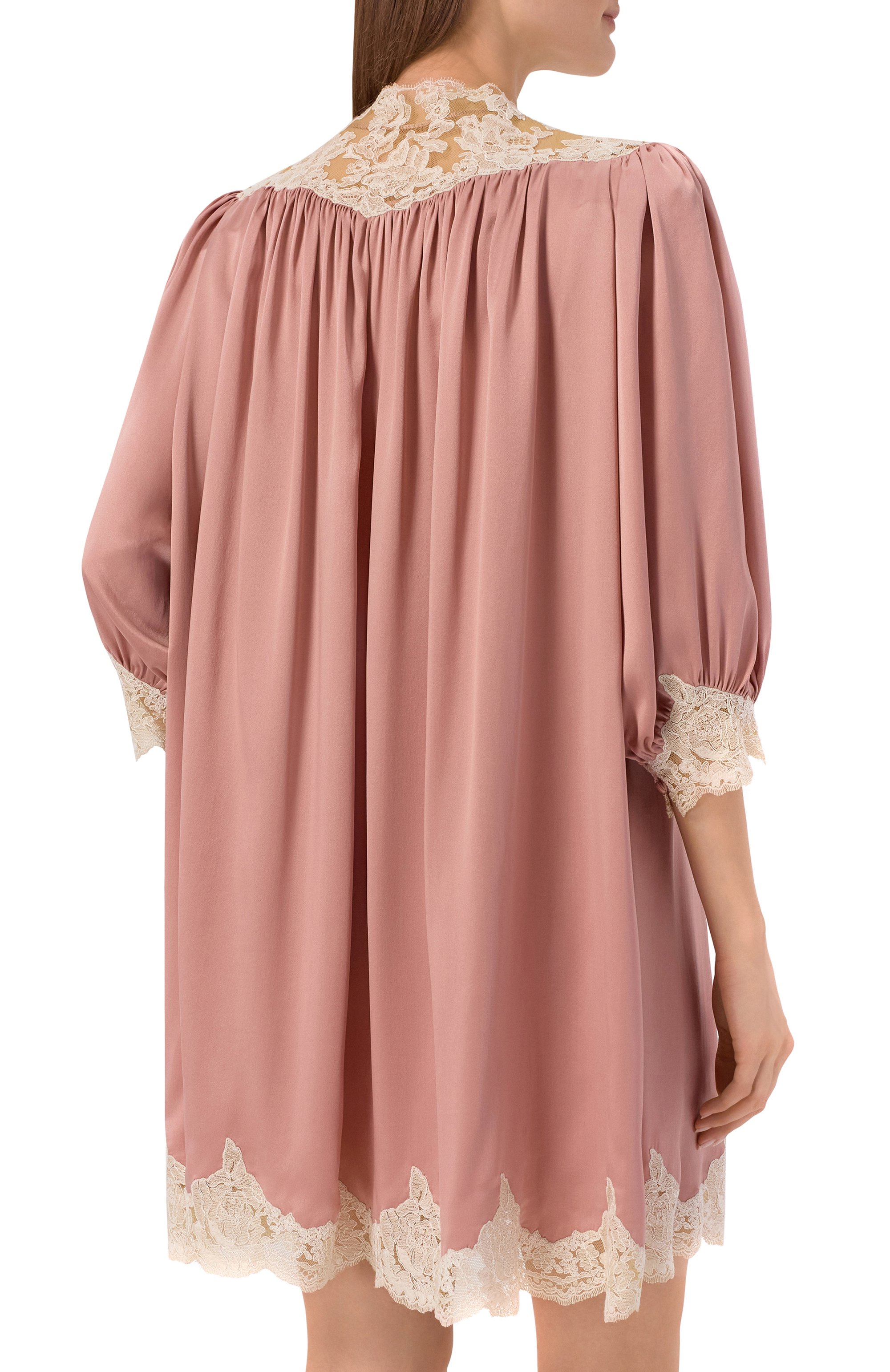 Атласное платье CHLOÉ розового цвета по цене 491000 руб., арт. CH26SR006008_001, фото 3 Атласное платье CHLOÉ, арт. CH26SR006008_001, фото 3