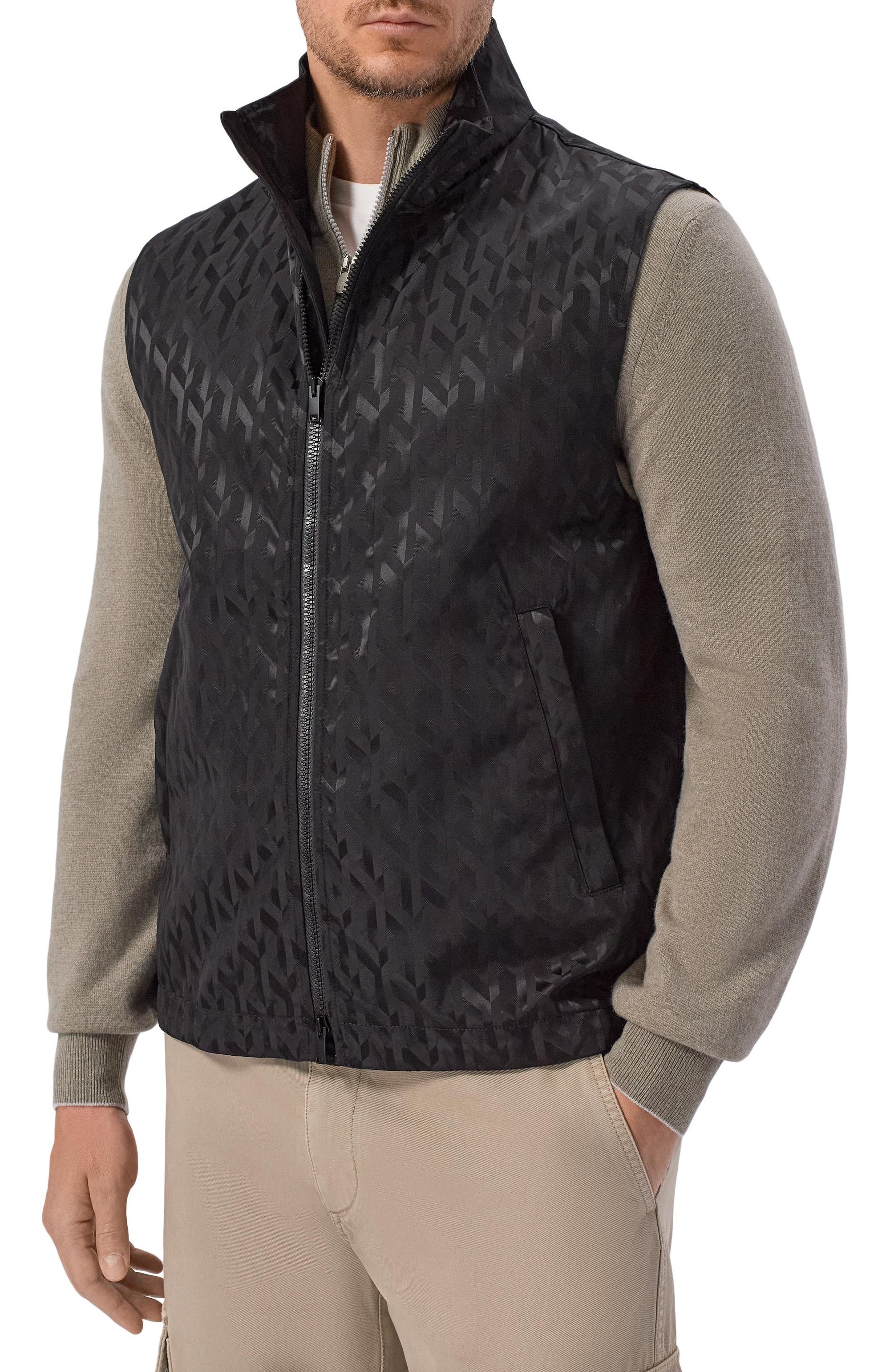 Жилет MVST черного цвета по цене 141500 руб., арт. M26.2PM.0011/F142 SWING-SILK/P0LYAMID, фото 3 Жилет MVST, арт. M26.2PM.0011/F142 SWING-SILK/P0LYAMID, фото 3