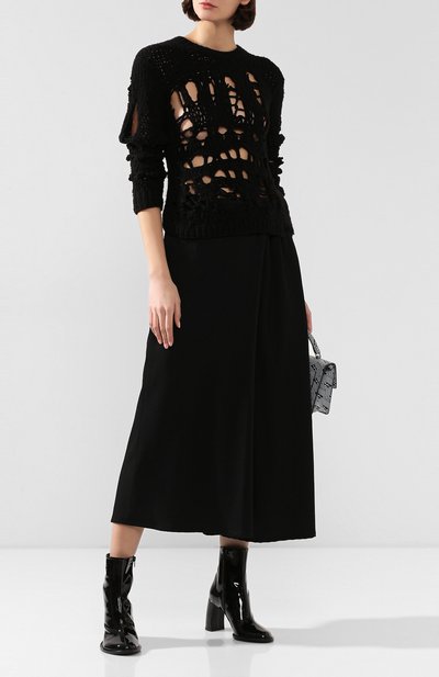 Шерстяной свитер ANN DEMEULEMEESTER черного цвета по цене 156500 руб., арт. 1902-4018-P-258-099, фото 2 Шерстяной свитер ANN DEMEULEMEESTER, арт. 1902-4018-P-258-099, фото 2