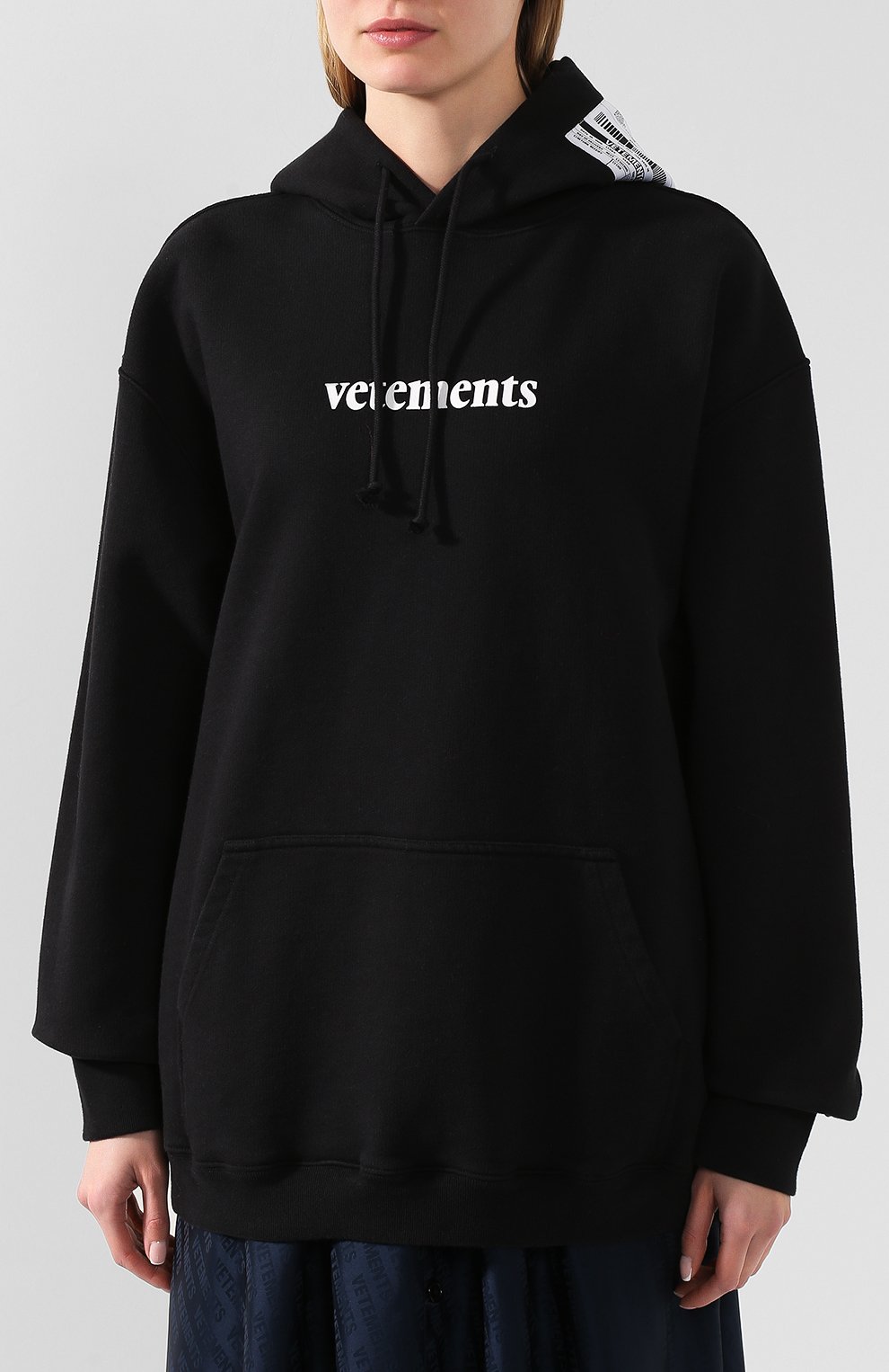 Хлопковое худи VETEMENTS черного цвета по цене 49350 руб., арт. SS20TR311 1620/W/BLACK, фото 3 Хлопковое худи VETEMENTS, арт. SS20TR311 1620/W/BLACK, фото 3