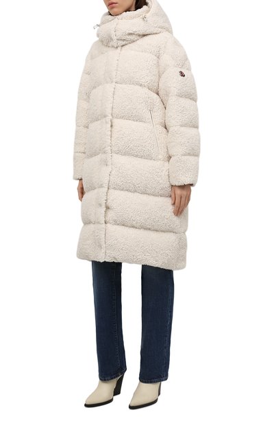 Пуховик hainardia MONCLER молочного цвета по цене 261000 руб., арт. G2-093-1C000-59-54AM6, фото 3 Пуховик hainardia MONCLER, арт. G2-093-1C000-59-54AM6, фото 3
